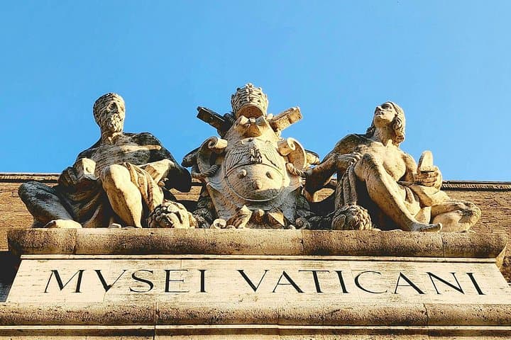 Guided Tour of Vatican Museum & Sistine Chapel With Skip The Line — photo 1 of 7