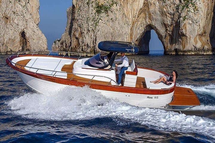 Capri Semi-Private Boat Tour with City Visit — photo 1 of 17