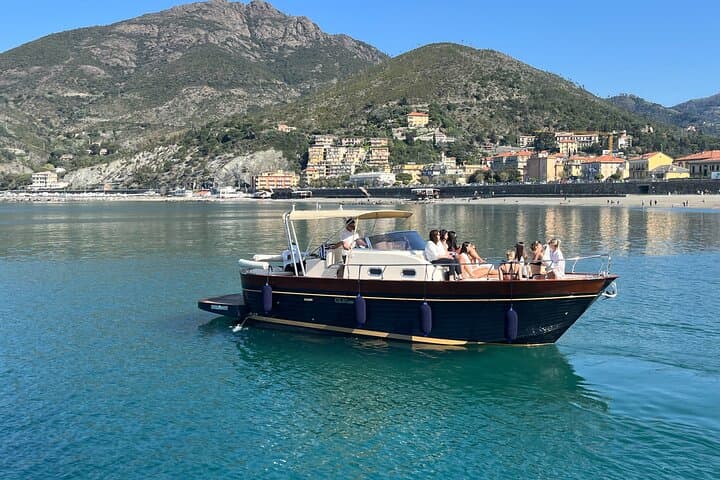 Boat Tours 5 Terre — photo 1 of 44