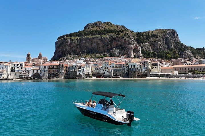 Private Boat Tour with Snorkeling from Cefalù — photo 1 of 13