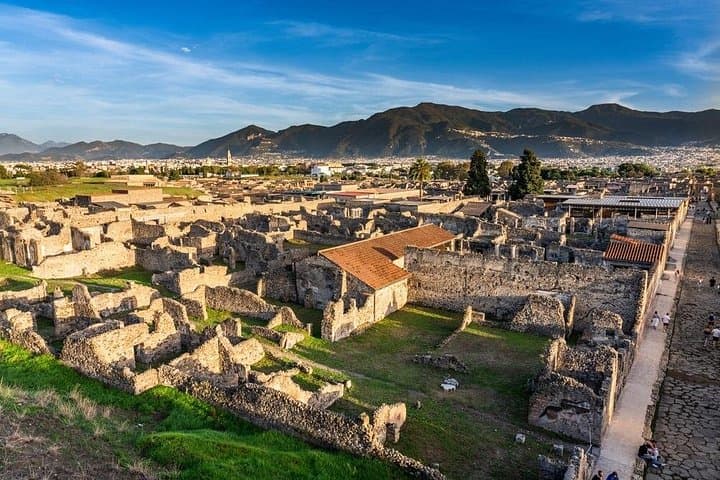 Private Naples to Pompeii & Amalfi Coast Tour — photo 1 of 13