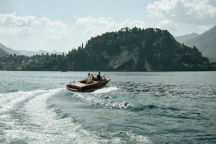Private Lake Como Wooden Speedboat Tour with Aperitif — photo 1 of 12