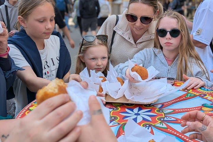 Palermo Street Food Tour including Market and City Centre — photo 1 of 9