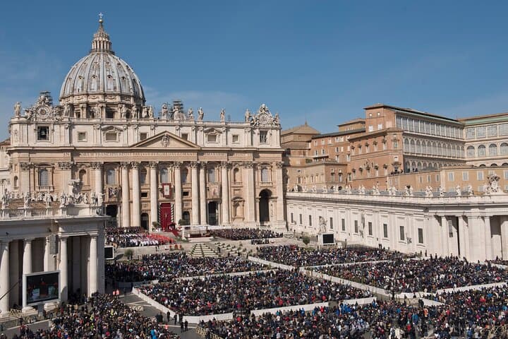Papal Audience with Pope Leo XIV and Expert Local Guide — photo 1 of 7