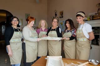 The grandmothers of Commerce Square. The taste of old traditions