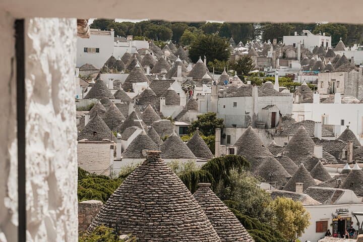 From Monopoli : Guided tour to Matera and Alberobello with transfer — photo 1 of 9
