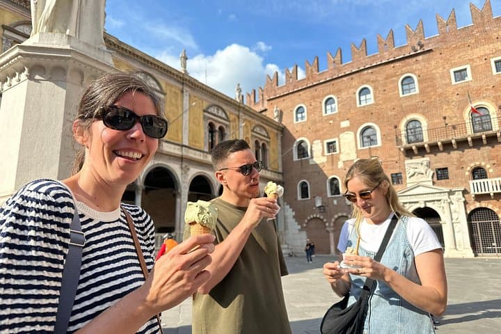 Verona Street Food Tour and City Guided Sightseeing — photo 1 of 11