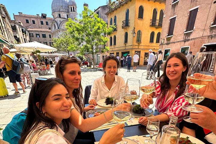 Rialto Market Food and Wine Tasting Guided Tour in Venice — photo 1 of 11