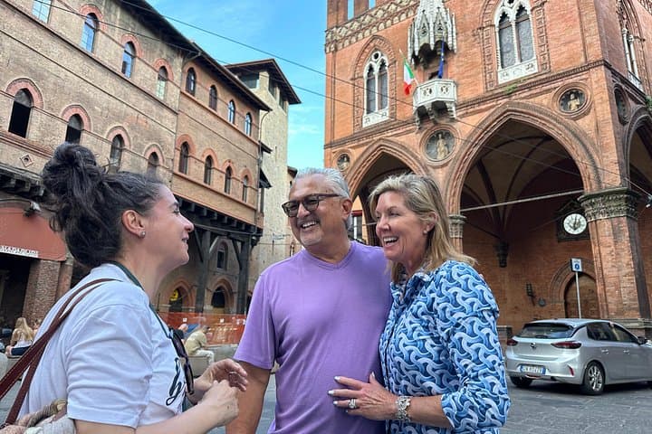 Best of Bologna Private Guided City Tour of Must-see Sites — photo 1 of 9