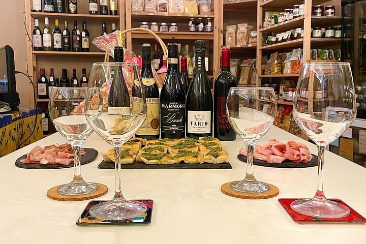 Wine Tasting in Genoa Near the Cruise: “the Best Italian Wine” — photo 1 of 6