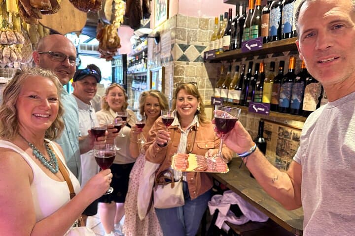 Trevi Fountain, Pantheon, and Campo Dei Fiori Market Food and Wine Tour — photo 1 of 22