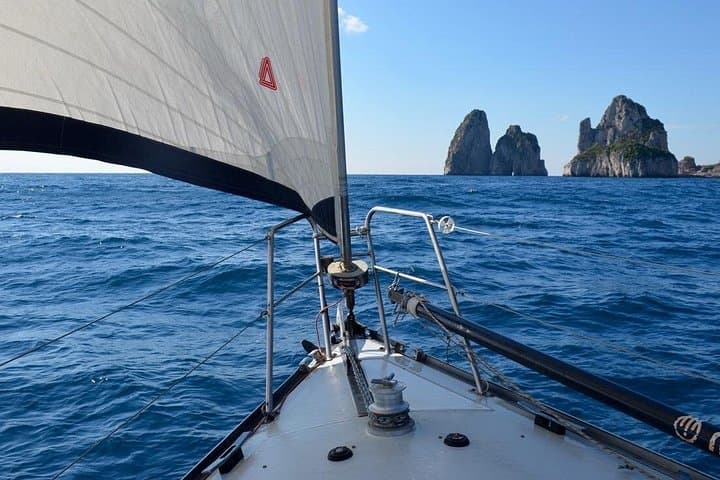 Private sailing trip along Capri and the Sorrento Coast — photo 1 of 11