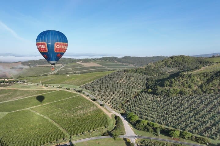 Hot-Air Balloon Flight over Chianti — photo 1 of 7