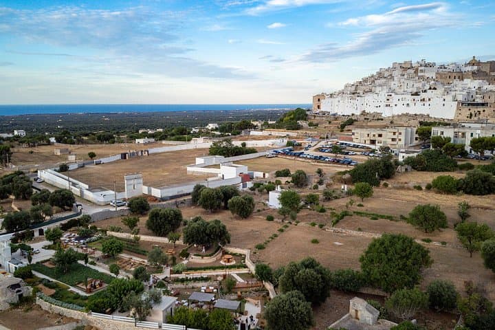 Compose your dish in a magical garden in the center of Ostuni — photo 1 of 17