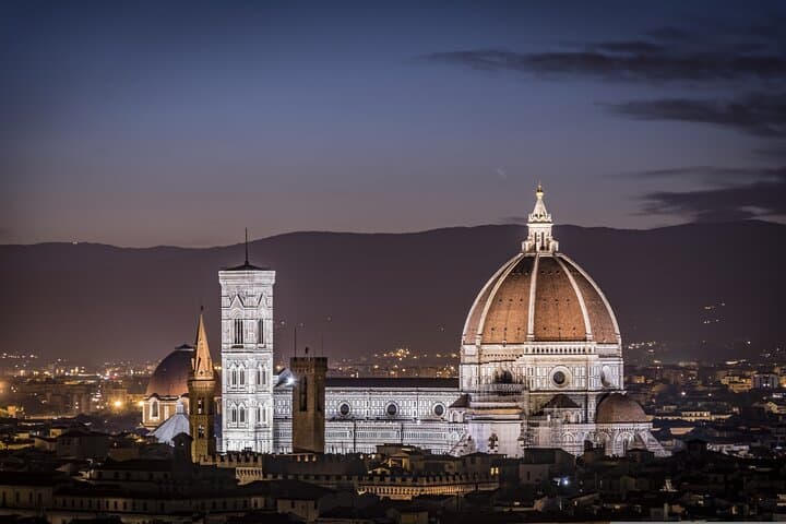 Florence Walking Tour for Women with Gelato and Drinks — photo 1 of 5