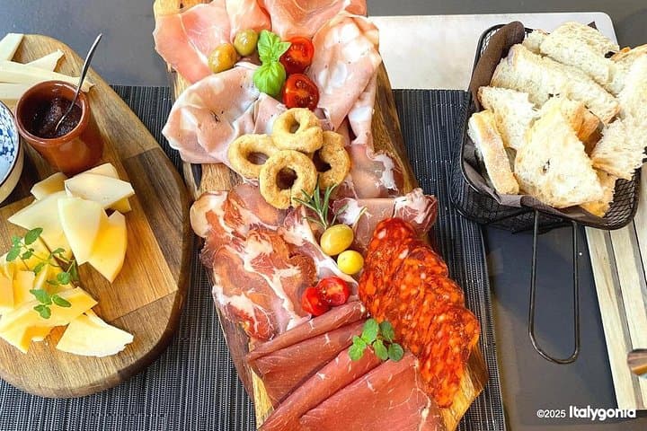 TRANI Private Tour with Exclusive Aperitif Experience — photo 1 of 33