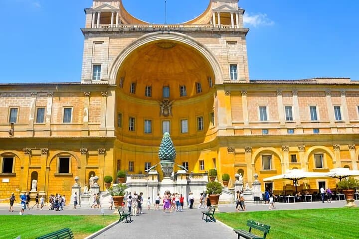 Skip-The-Line:Vatican Museums, Sistine Chapel & Basilica Optional — photo 1 of 15