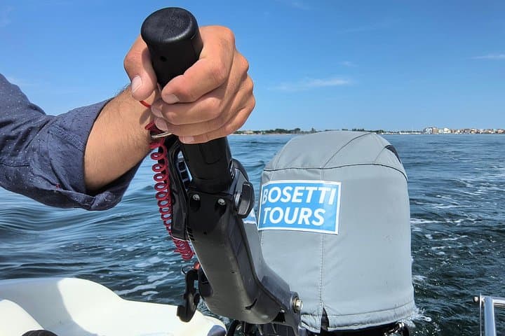 Boat Team Bulding : Become a Captain & Boost Team Spirit — photo 1 of 8