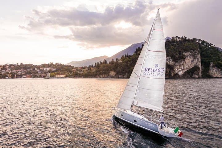 Private Tour by Modern Sailboat Lake Como with Aperitif — photo 1 of 10