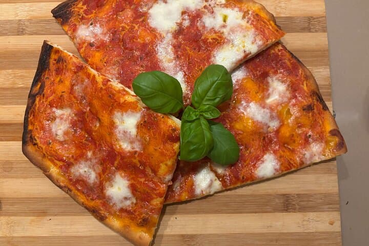 Tuscan Cooking Classes in Cortona Pizza Focaccia and Calzoni — photo 1 of 5