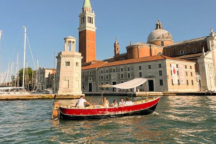 Venice : Private Tour by Typical Boat — photo 1 of 9