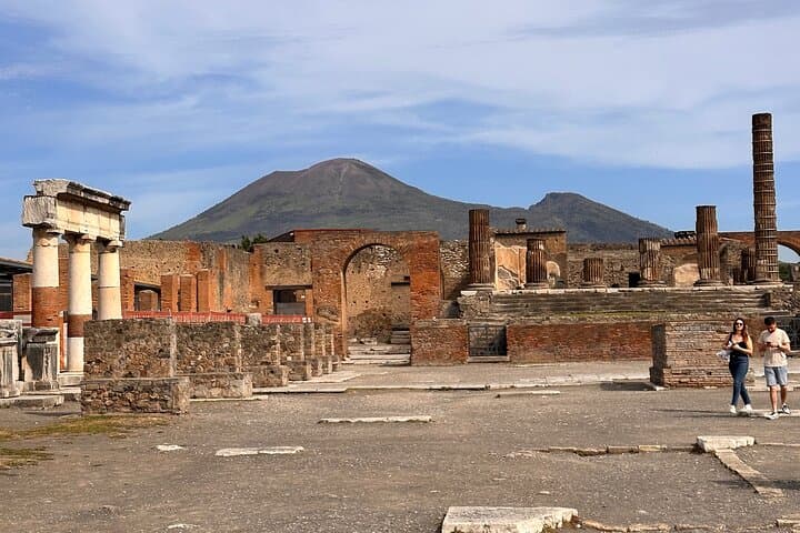 Pompeii Walking Tour — photo 1 of 24