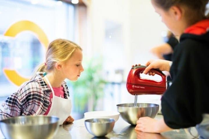 Fun Family Cooking Experience — photo 1 of 5