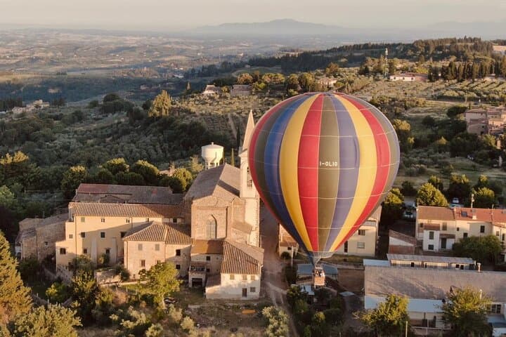 Tuscany Hot Air Balloon Flight Over Chianti and Siena — photo 1 of 12