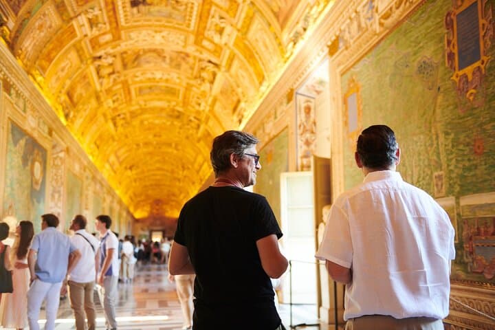 Rome: Vatican Museums and Colosseum Private Tour with Transfers — photo 1 of 13