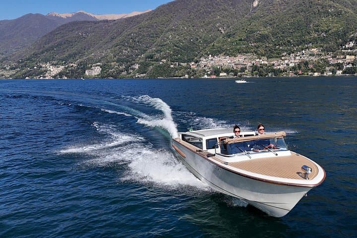 Boat Tour Lake Como Venetian Taxi from 1 to 7h — photo 1 of 8
