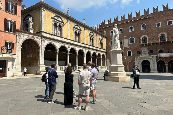 Verona Top Sights Guided Tour of the City's Must-See Highlights — photo 1 of 10