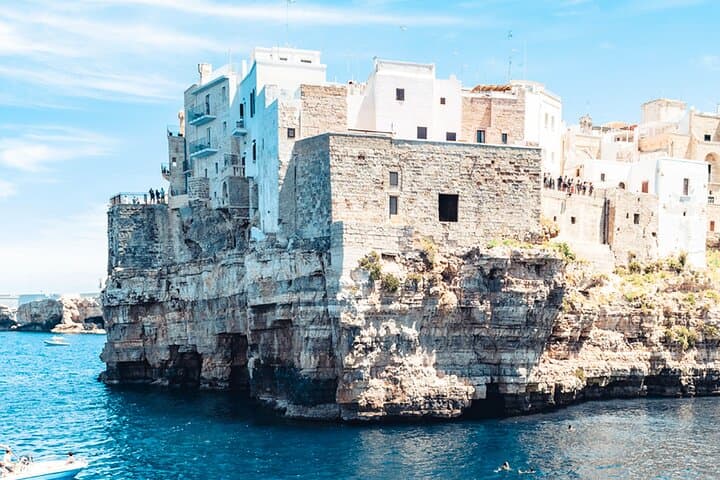 City game Polignano: iconic sights & hidden gems — photo 1 of 7