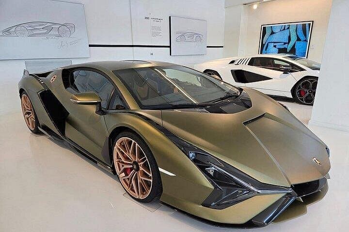 Lamborghini, Pagani, Ducati | All Factories and Museums — photo 1 of 8