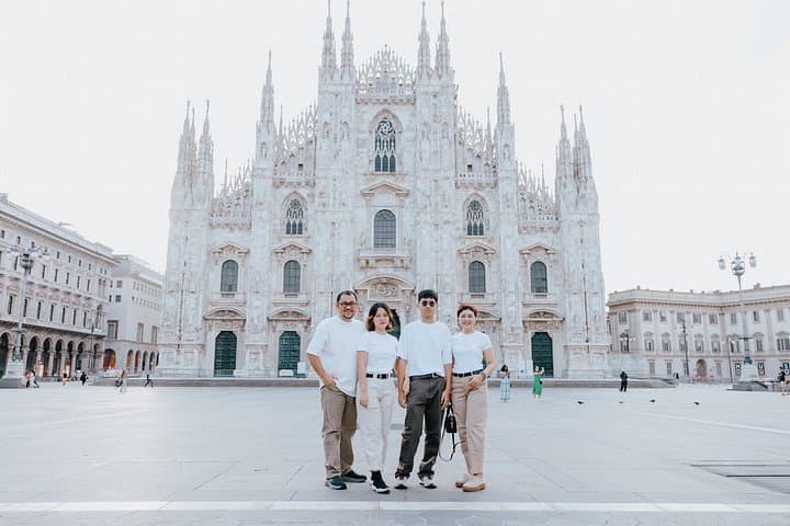 Private Photo Session with a Local Photographer in Milan — photo 1 of 9