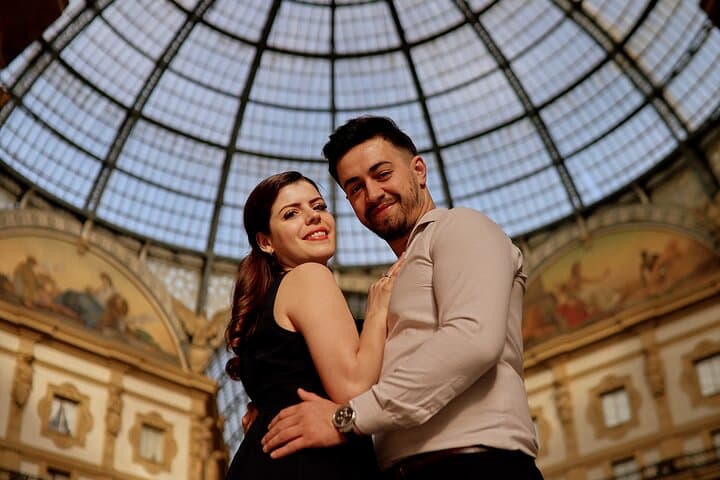 Your Fun Professional Photoshoot in Milan — photo 1 of 10