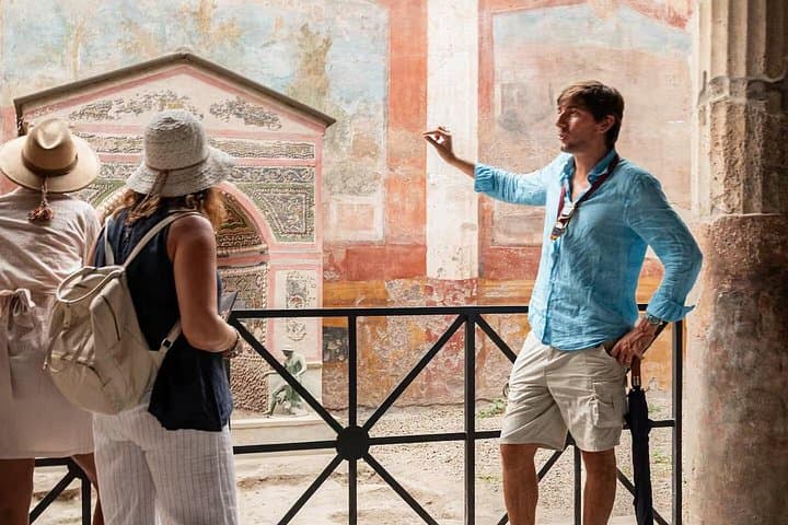 Best of Pompeii & Herculaneum: Private Tour with an Archaeologist — photo 1 of 17