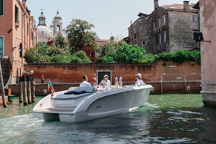 Venice: Explore Venice on Electric Boat — photo 1 of 7