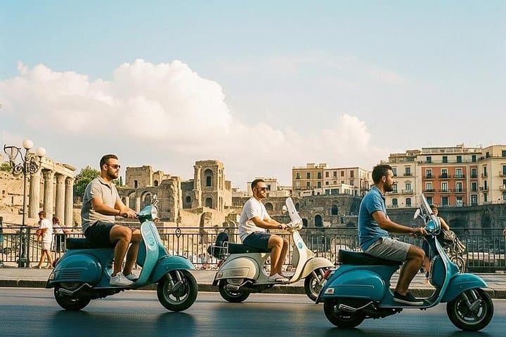Private tour in vintage Vespa of the Phlegraean Fields — photo 1 of 19