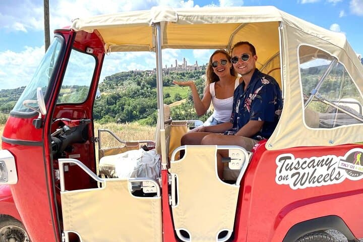 From San Gimignano: Tuscany Wine tour by Tuk Tuk with Lunch — photo 1 of 20