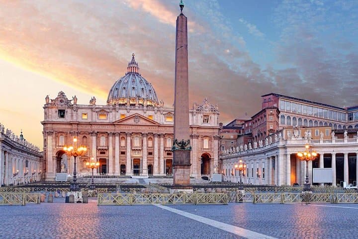 St. Peter's Basilica and Papal Tombs Guided Tour — photo 1 of 9