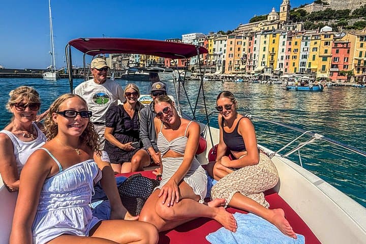 Half-day boat tour of the Gulf of Poets — photo 1 of 22