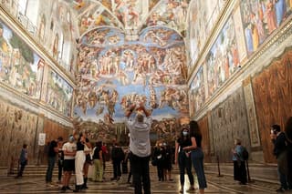 Vatican : Guided Tour Vatican Museums and Sistine Chapel