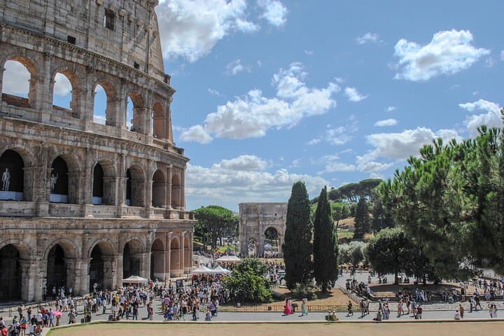 Rome Colosseum Exterior Sunset Walk with Video Souvenir& Photos — photo 1 of 7