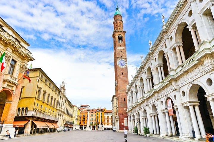 From Venice: Private Day Trip to Vicenza — photo 1 of 12