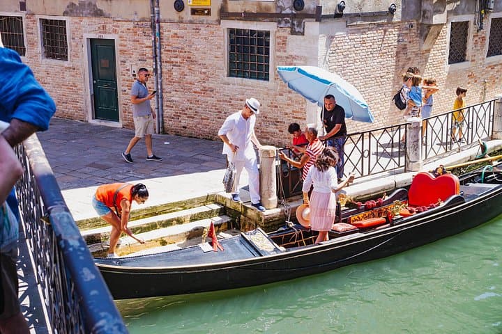 Venice: Private Grand Canal Gondola Ride with Optional Musicians — photo 1 of 10