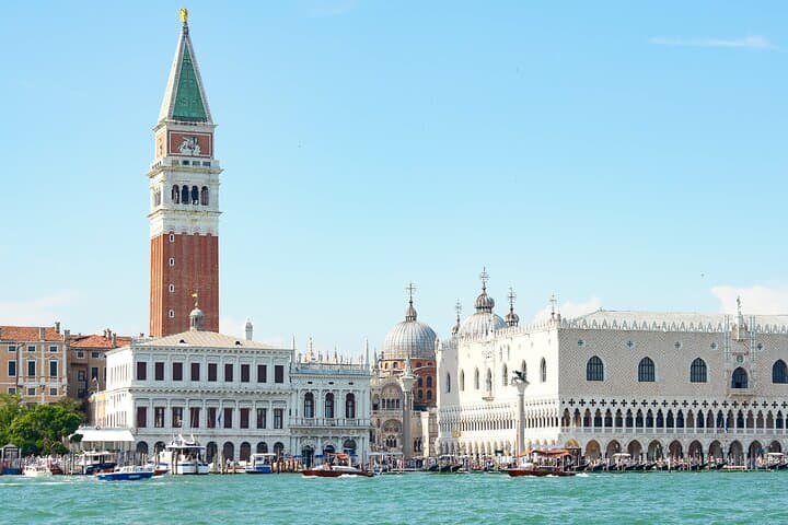 Venice Full-Day Tour from Lake Garda — photo 1 of 41