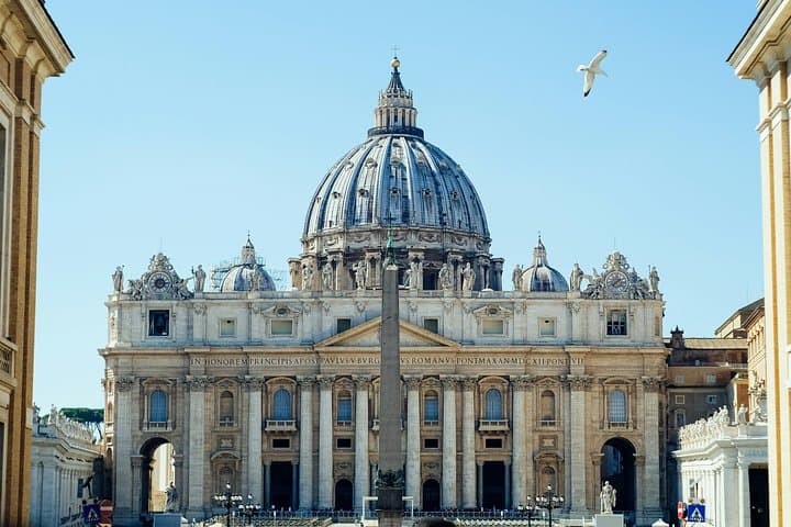 Saint Peter Basilica Guided Tour with Dome climb — photo 1 of 11
