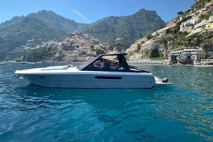 Positano , Praiano to Capri private boat tour — photo 1 of 20