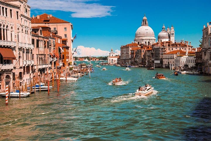 Venice and the Dolomites 6 Day Mini Coach Tour from Milan — photo 1 of 4