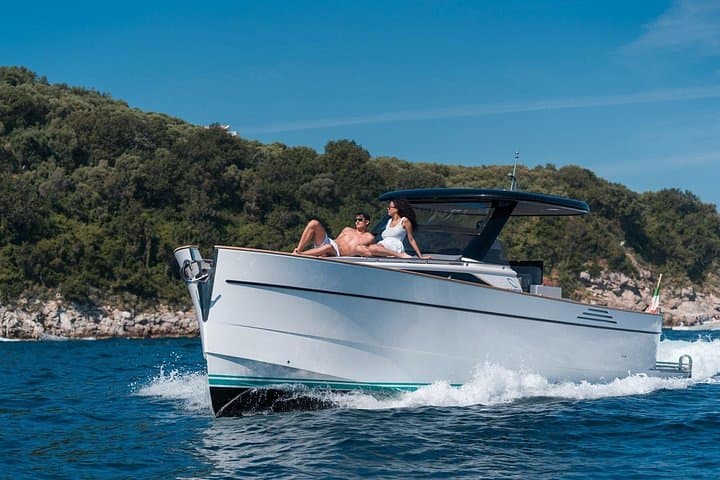 Capri Tour for Private Groups by Luxury Boat — photo 1 of 11